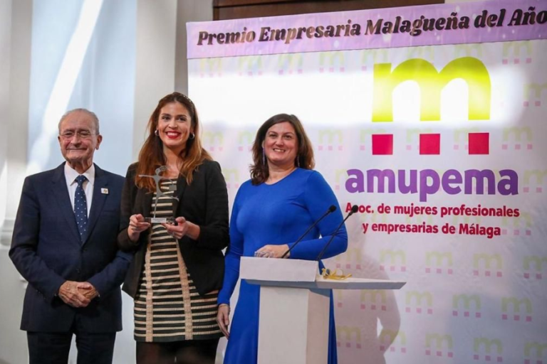 PREMIO EMPRESARIA MAÑAGUEÑA DEL AÑO